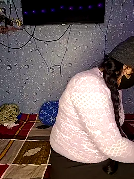 Snapshot of Sweet-Maddlina chatting on December 2025 05:58:02 AM Sweet-Maddlina online show from December 2025 05:58:02 AM