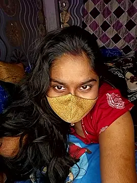 Snapshot of Sweet-Maddlina chatting on January 2026 01:11:01 AM Sweet-Maddlina online show from January 2026 01:11:01 AM