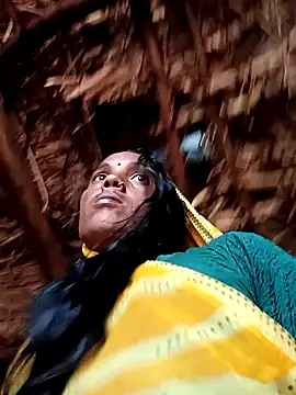 Cutsedi3 online show from October 2025 10:38:01 AM