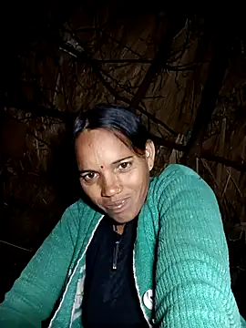 Cutsedi3 online show from December 2025 10:16:01 PM