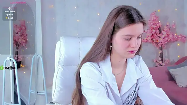 Renesmy Black online show from February 2026 12:26:02 AM