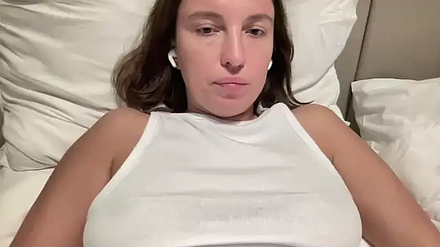 CArivora online show from February 2026 10:30:02 PM