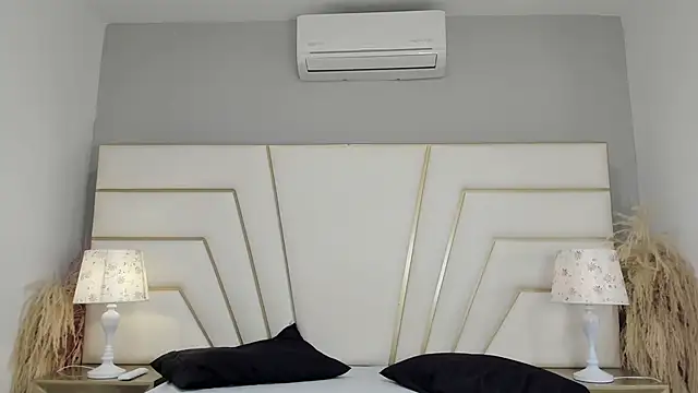 Snapshot of Zahir_Ashar chatting on October 2025 11:00:01 AM Zahir Ashar online show from October 2025 11:00:01 AM