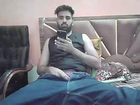 Snapshot of AlexSexMex123 chatting on October 2025 06:35:02 AM AlexSexMex123 online show from October 2025 06:35:02 AM