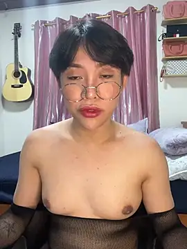 Keyka15 online show from February 2026 03:51:01 PM