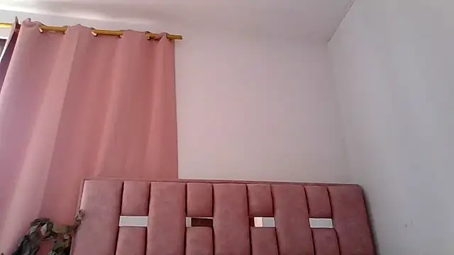 Snapshot of abby_moss_2 chatting on January 2026 07:07:02 PM abby moss 2 online show from January 2026 07:07:02 PM