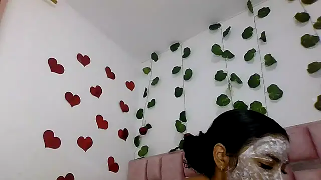 Snapshot of abby_moss_2 chatting on March 2026 12:33:02 PM abby moss 2 online show from March 2026 12:33:02 PM