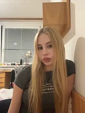 JudithCarly online show from November 2025 05:24:01 PM