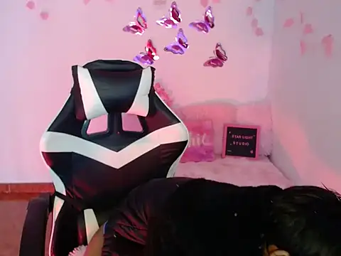 amber  666 online show from October 2025 12:50:02 PM
