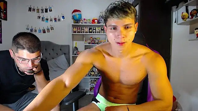 mirallesandbig online show from October 2025 09:47:01 PM