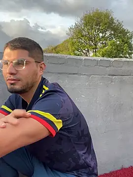 mirallesandbig online show from October 2025 09:59:02 PM