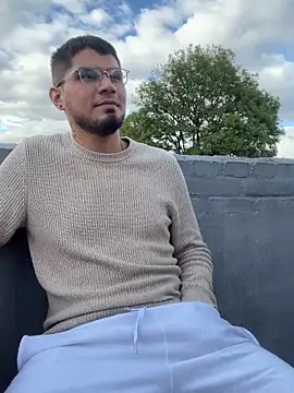 mirallesandbig online show from November 2025 09:17:02 PM