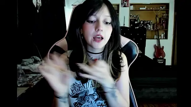 Maki Zein  online show from March 2026 11:01:01 PM