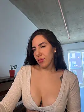 Lolathebaddie online show from March 2026 04:10:02 PM