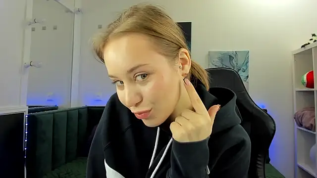 Melissa new22 online show from November 2025 12:02:01 AM