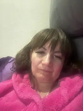 Butterfly8385 online show from April 2026 06:38:02 PM