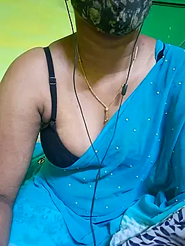 Snapshot of tamil_kanaka chatting on April 2026 02:48:02 PM tamil kanaka online show from April 2026 02:48:02 PM