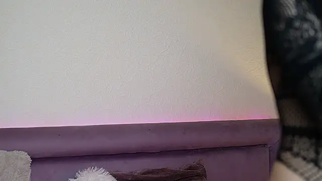 Snapshot of JoelleApril chatting on February 2026 09:35:02 PM JoelleApril online show from February 2026 09:35:02 PM