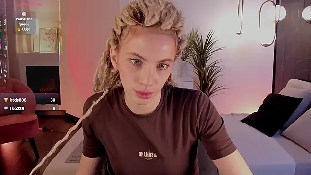 mia silkk online show from October 2025 07:07:02 AM