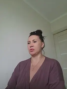 Snapshot of Ambika_beauty chatting on May 2026 03:52:02 PM Ambika beauty online show from May 2026 03:52:02 PM