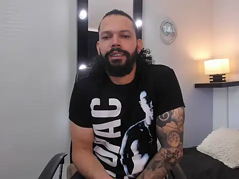 AlukardBig online show from November 2025 02:16:02 PM