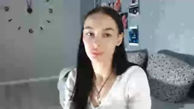 Daphne Darkthorn online show from October 2025 12:58:01 AM