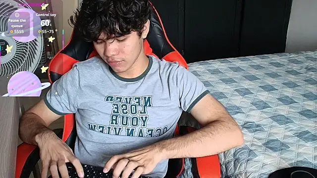 Im Camii online show from November 2025 07:13:01 PM