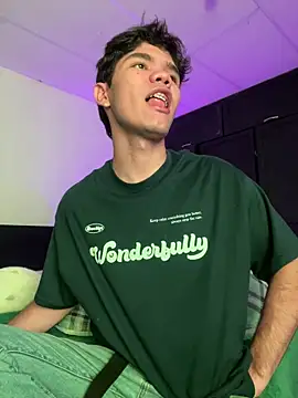 Im Camii online show from February 2026 10:13:02 PM