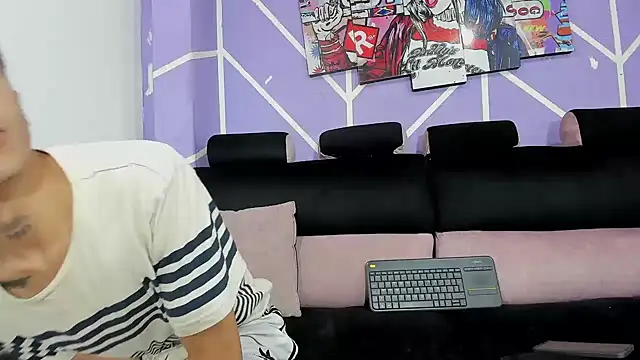 heyy noah11 online show from March 2026 02:13:02 PM