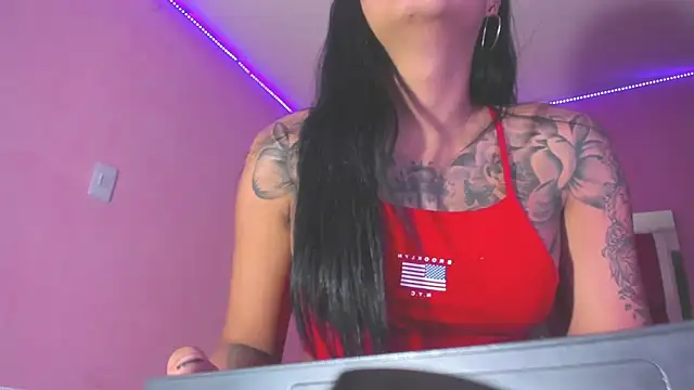 Snapshot of BiancaValentinna chatting on June 2026 12:12:02 AM BiancaValentinna online show from June 2026 12:12:02 AM