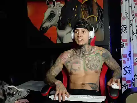 Molotov Explosive online show from November 2025 10:43:02 PM