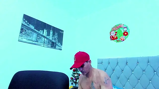 Sofi And Santy online show from December 2025 02:18:01 AM