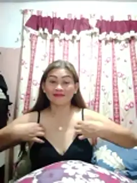 Snapshot of merr_ann123 chatting on June 2026 08:03:01 PM merr ann123 online show from June 2026 08:03:01 PM