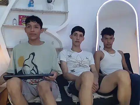 PYCS BOYS online show from October 2025 07:13:01 PM