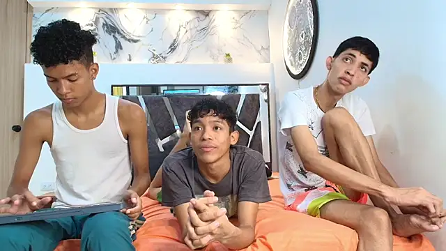 PYCS BOYS online show from October 2025 07:14:02 PM