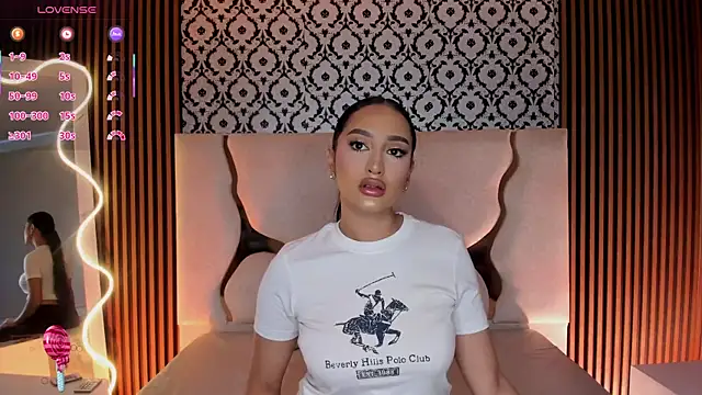 Snapshot of BEELLA_TAY1 chatting on February 2026 12:10:01 PM BEELLA TAY1 online show from February 2026 12:10:01 PM