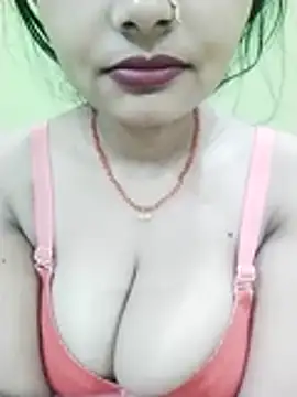 kiara-simmi online show from November 2025 11:32:01 PM