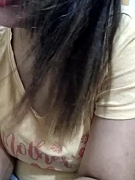 Tanha18 online show from October 2025 12:34:02 PM