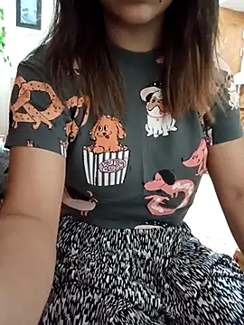 Tanha18 online show from April 2026 12:47:02 PM