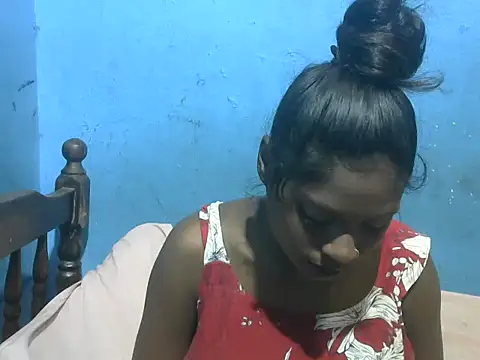 Indiansmiley01 online show from January 2026 04:45:02 PM