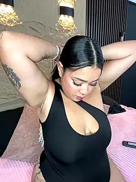 GenesisBlaze online show from November 2025 06:08:01 PM