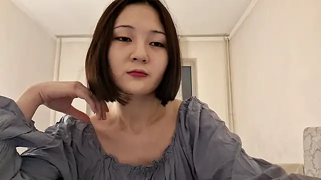 Lyndasilk online show from February 2026 04:29:01 PM