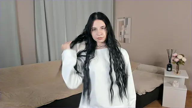 Snapshot of ThuCohee chatting on November 2025 06:10:01 PM ThuCohee online show from November 2025 06:10:01 PM