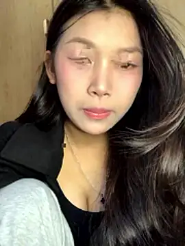 Snapshot of linh-lan1 chatting on January 2026 07:13:01 AM linh-lan1 online show from January 2026 07:13:01 AM