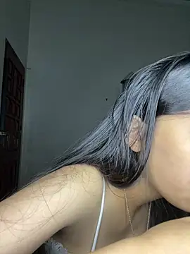 Snapshot of linh-lan1 chatting on July 2026 02:01:01 PM linh-lan1 online show from July 2026 02:01:01 PM