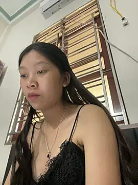 Snapshot of linh-lan1 chatting on July 2026 07:02:02 AM linh-lan1 online show from July 2026 07:02:02 AM