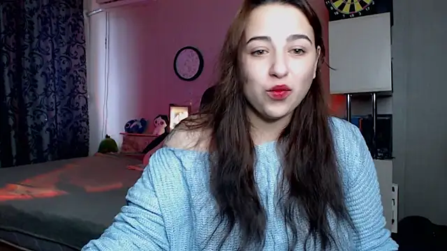 Snapshot of OliviaHeart chatting on October 2025 10:49:02 AM OliviaHeart online show from October 2025 10:49:02 AM