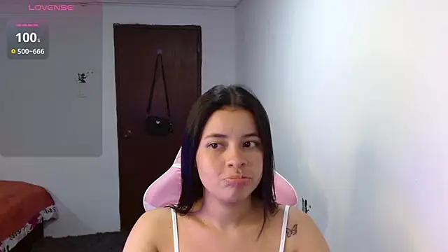 Megan ve online show from October 2025 01:17:02 AM