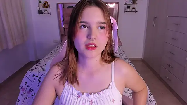 MIACUTEE  online show from July 2026 10:23:02 PM