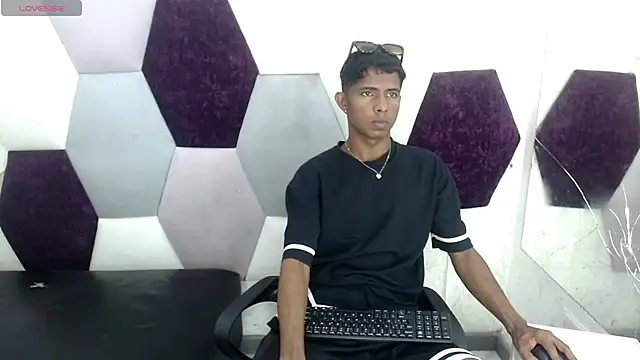 Mick storm online show from February 2026 06:55:02 PM